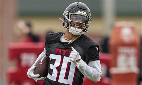 Jessie Bates Falcons Db Ranked Among Best Safeties In The Nfl