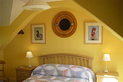 These fantastic little cottages have a rustic yet refined charm with modern conveniences. Waters Edge Holiday Cottage - Narberth, Pembrokeshire ...