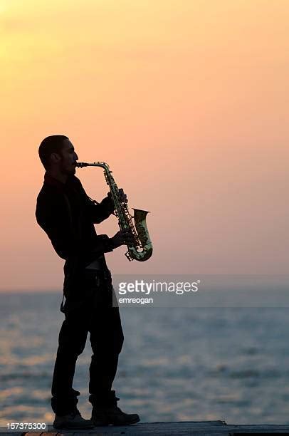 saxophone player fotografías e imágenes de stock getty images