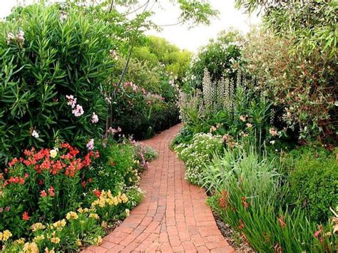 Gardening australia is the abcs premiere tv gardening program. Australian Native Garden | Front Garden Ideas | Pinterest