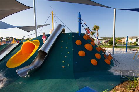 Rubber Made Embankment With Domes Tunnel And Cleats Blue Park