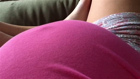 If the result is similar over the span of three a good time to do kick counts is when your baby is most likely to be active, such as after you've eaten. Baby Kicks #1 - YouTube