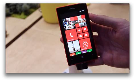 Nokia Presenta I Nuovi Lumia 720 E 520 Con Windows Phone 8 Mwc 2013