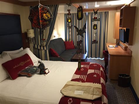 Here, one of the studio cabins for one that are now on half a dozen norwegian vessels. Deluxe Oceanview Stateroom with Verandah, Cabin Category ...