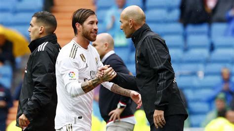 Real Madrid Zidane Reveals Injury Concerns Forced Ramos Off He Had