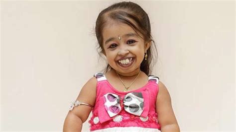 Meet Year Old Jyoti Amge The Smallest Living Woman In The World Who My Xxx Hot Girl