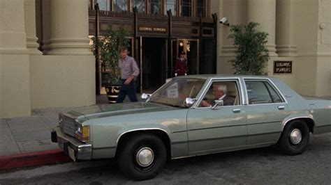 Imcdb Org Ford Ltd Crown Victoria In The Naked Gun From The Files Of Police Squad