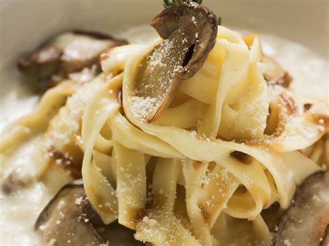 Pasta With Porcini Mushrooms And Cream Sauce Recipe Eat Smarter USA