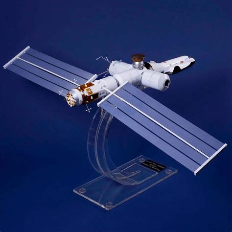 Sold Price Esa Hermes Spaceplane And European Space Station Ess