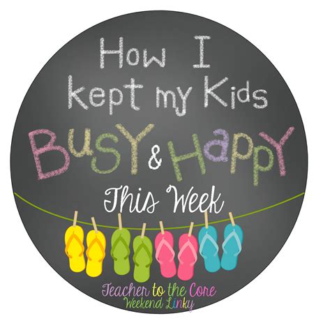 With some simple pompoms and a few empty toilet paper rolls, you can create this fun game that will keep toddlers entertained! Keeping the kids busy | Teacher to the Core