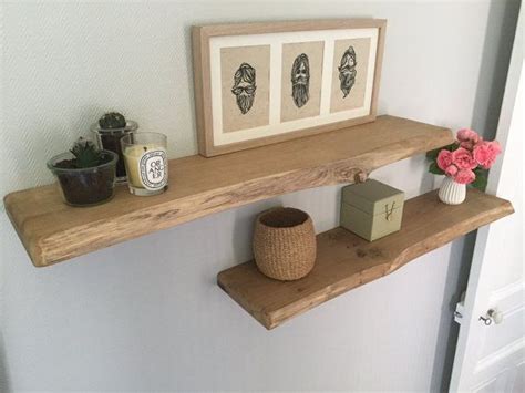 Vous recevrez une étagère unique, de qualité et au juste prix ! Etagère en chêne massif avec fixation invisible, pour un ...