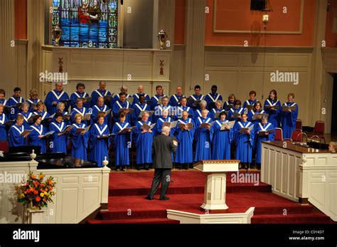Church Choir Robes Stock Photos And Church Choir Robes Stock Images Alamy