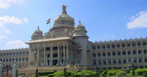 First notice scripts capitalised was of the mahabharata war, when the pandava brothers built an immense. Bangalore - Capital City of Karnataka