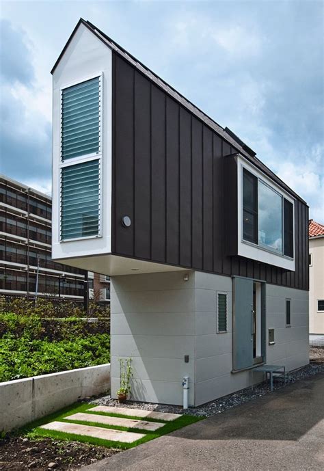 The Futures Tiny Japans Microhomes Craze In Pictures Riverside House House Tokyo Small