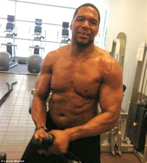 Tanita (b.1992) and michael jr. Kelly Ripa's co-host Michael Strahan shows off his NFL-star abs and 7% body fat as he hits the ...