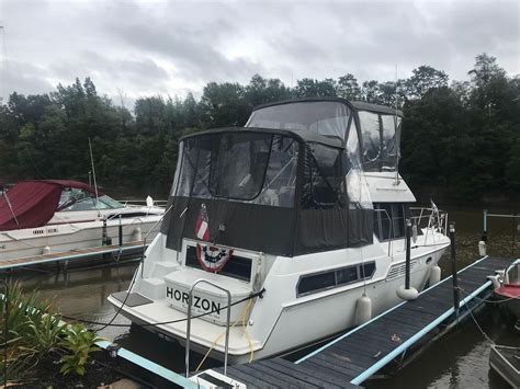 1996 Used Carver 325 Aft Cabin Pilothouse Boat For Sale 49900