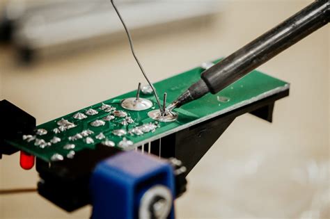 9 Essential Electronics Soldering Tips And Tricks For Beginners