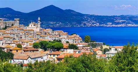 Può battere, per esempio, il napoli e il dortmund. Il Lazio è una regione in moto e una risorsa, difendiamolo ...