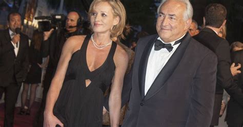Dominique Strauss Kahn Et Sa Compagne Myriam Laouffir Sur Le Tapis