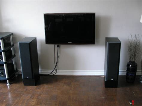 Bandw Dm 580 Floorstanding Speakers Photo 164196 Us Audio Mart