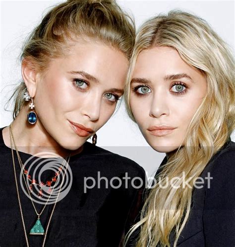 Olsens Anonymous How To Layer Necklaces Like Mary Kate Olsen