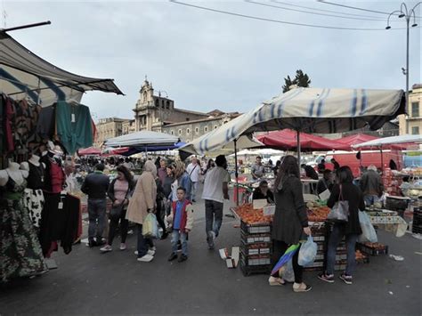 Fera O Luni Mercato Di Piazza Carlo Alberto Catania 2020 All You