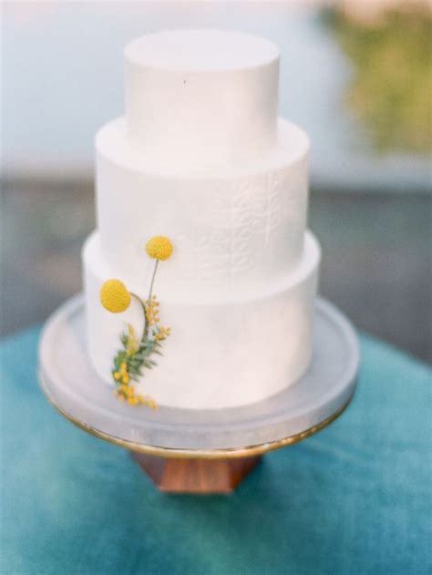 How To Have A Minimalist Mid Century Modern Wedding Wedding Cake