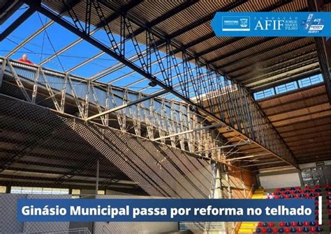 Ginásio Municipal Passa Por Reforma No Telhado A Palavra