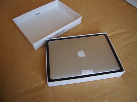 Unboxing The 13 Inch Apple Macbook Pro With Retina Display