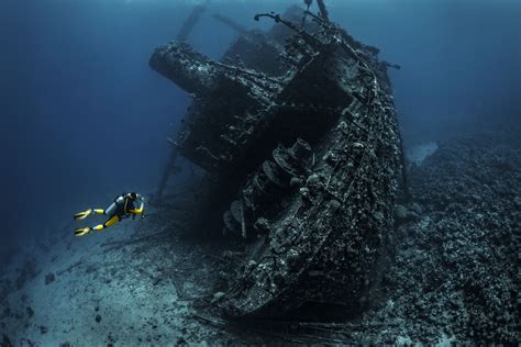 Creepy Underwater Wrecks