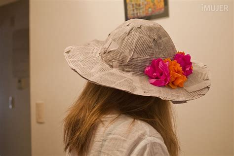 Ver más ideas sobre como hacer un avion, manualidades para niños, manualidades infantiles. Cómo hacer un sombrero de papel maché | Sombreros de papel ...