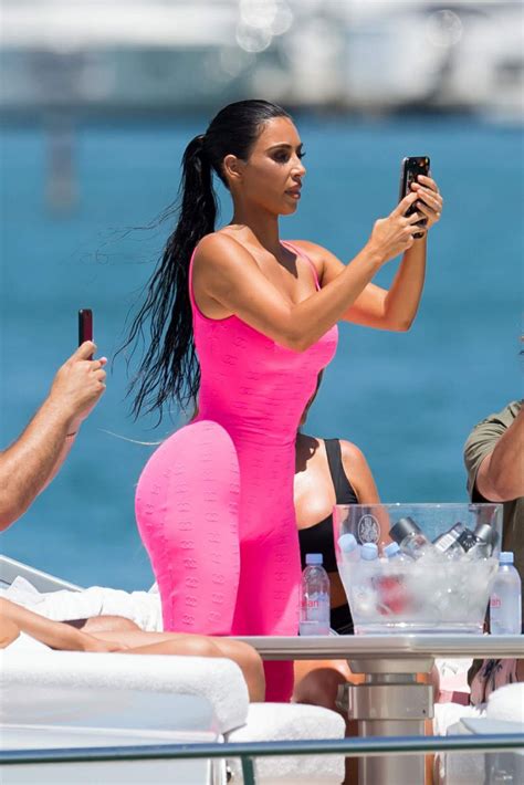 Kim kardashian west's best boss moments. KIM KARDASHIAN in Tights at a Yacht in Miami 08/16/2018 ...