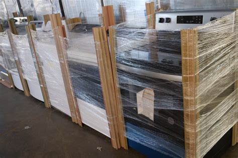 902 Liquidation Full Truckload Of 40 Scratch Dent Kitchen And