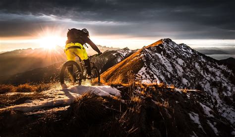 Mountain Biking Extreme Sports Wallpaper Hd Free Download