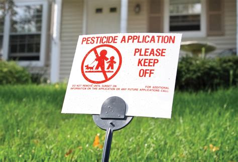 May 30, 2021 · the milorganite fertilizer on your lawn may contain 'forever chemicals,' a new study finds laura schulte, milwaukee journal sentinel 5/30/2021 police and bystanders save baby trapped under car. Chicago Park District Limits Pesticides, Offers Lawn Care Tips | Chicago Tonight | WTTW