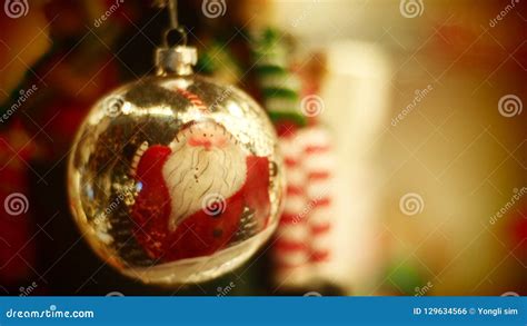 Ornamento Santa Claus Jingle Bell Do Natal Foto De Stock Imagem De