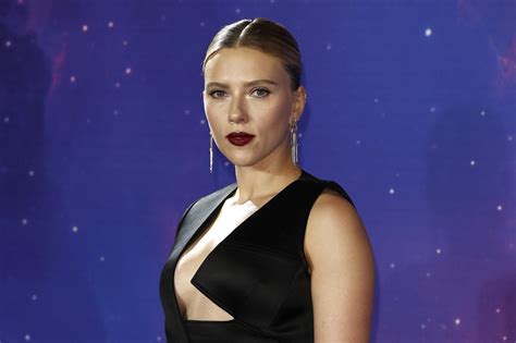 Scarlett Johansson Wows In Sexy Black Widow Inspired Look At Avengers Endgame Fan Event Access