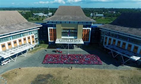 15 Gambar Universitas Terbaik Jawa Timur 2024 Negeri Swasta