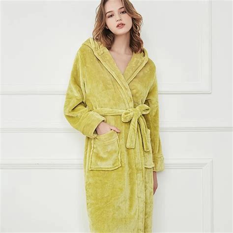 Winter Robe Female Velvet Robes Women Long Sleepwear Robes Elegant