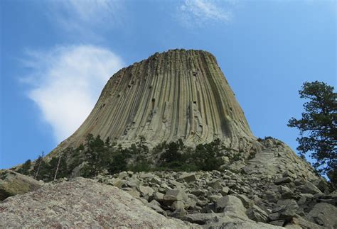Devils Tower National Monument Travel Guide And Planner