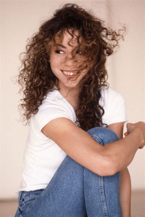 35 Beautiful Pics Of Young Mariah Carey That Defined Her Fashion Style