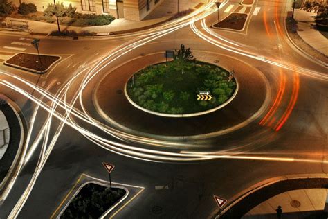 Traffic Talk How Do Drivers Navigate Roundabouts Why Are They