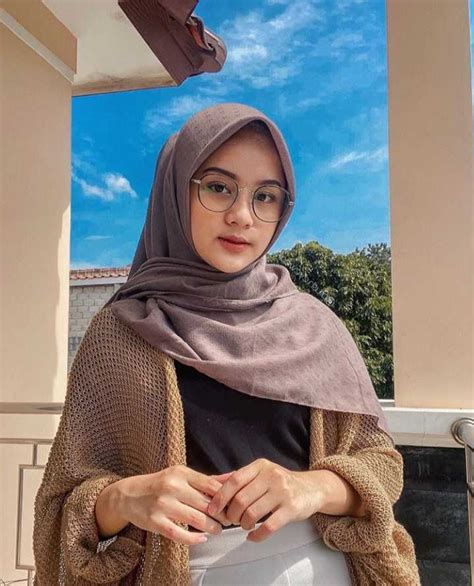 artis tik tok hijab indonesia tik tok