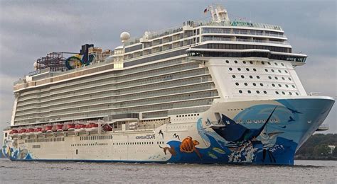 Intravelreport Norwegian Cruise Line Unveils New Fleet Brochure With