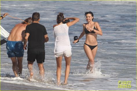 Miranda Kerr Shows Off Flawless Figure During Bikini Photo Shoot Photo
