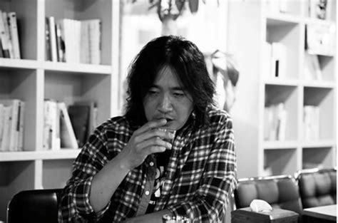 Mar 01, 2021 · 즉 신대철 형제들의 자식들 실제로 신대철 항목을 보면 알겠지만, 3형제 중 대중에게 많이 알려졌을 뿐더러 2010년대 들어서는 방송 출연도 잦아져서 대중과 많이 소통하는 편이다. '신해철 사망' 신대철-스카이병원 대립…진실은 어디로 ...