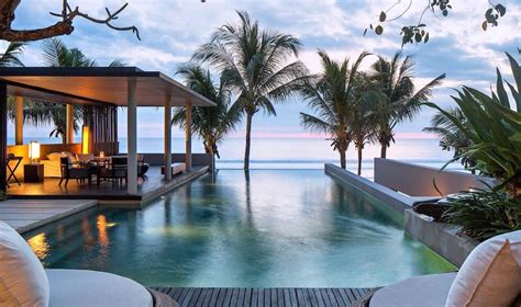 33 Infinity Pools In Bali Thatll Take Your Breath Away Honeycombers