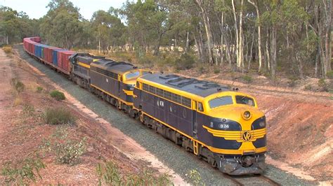 Australian Trains Emd 567s Still Going Strong In 2013 Youtube