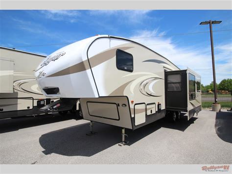 Meet the montana modern maple edition. Check Out Our Fifth Wheels with Outdoor Kitchens ...