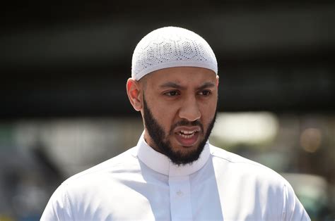 Imam Saved London Mosque Attacker From Angry Crowd